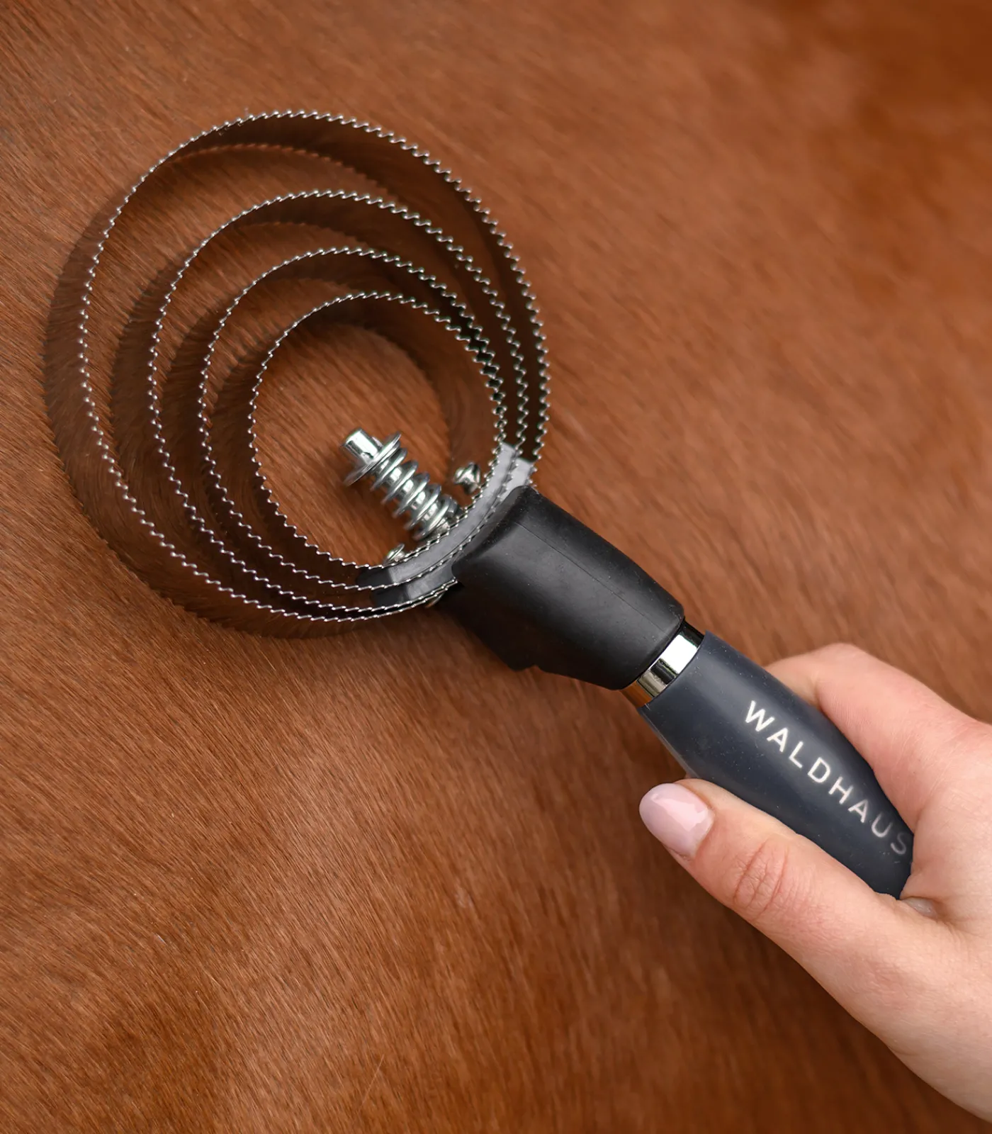 Waldhausen Federstriegel mit Gelgriff Hot